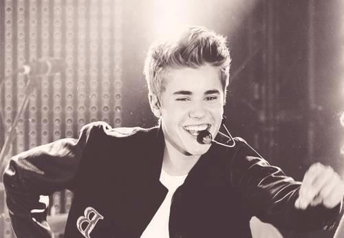 smile-justin-ggg